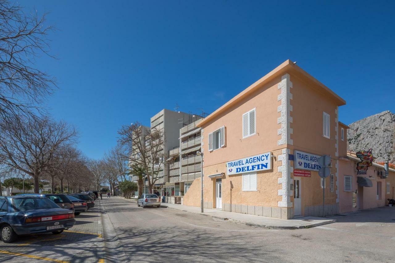 Sandy Beach Apartment Омиш Экстерьер фото